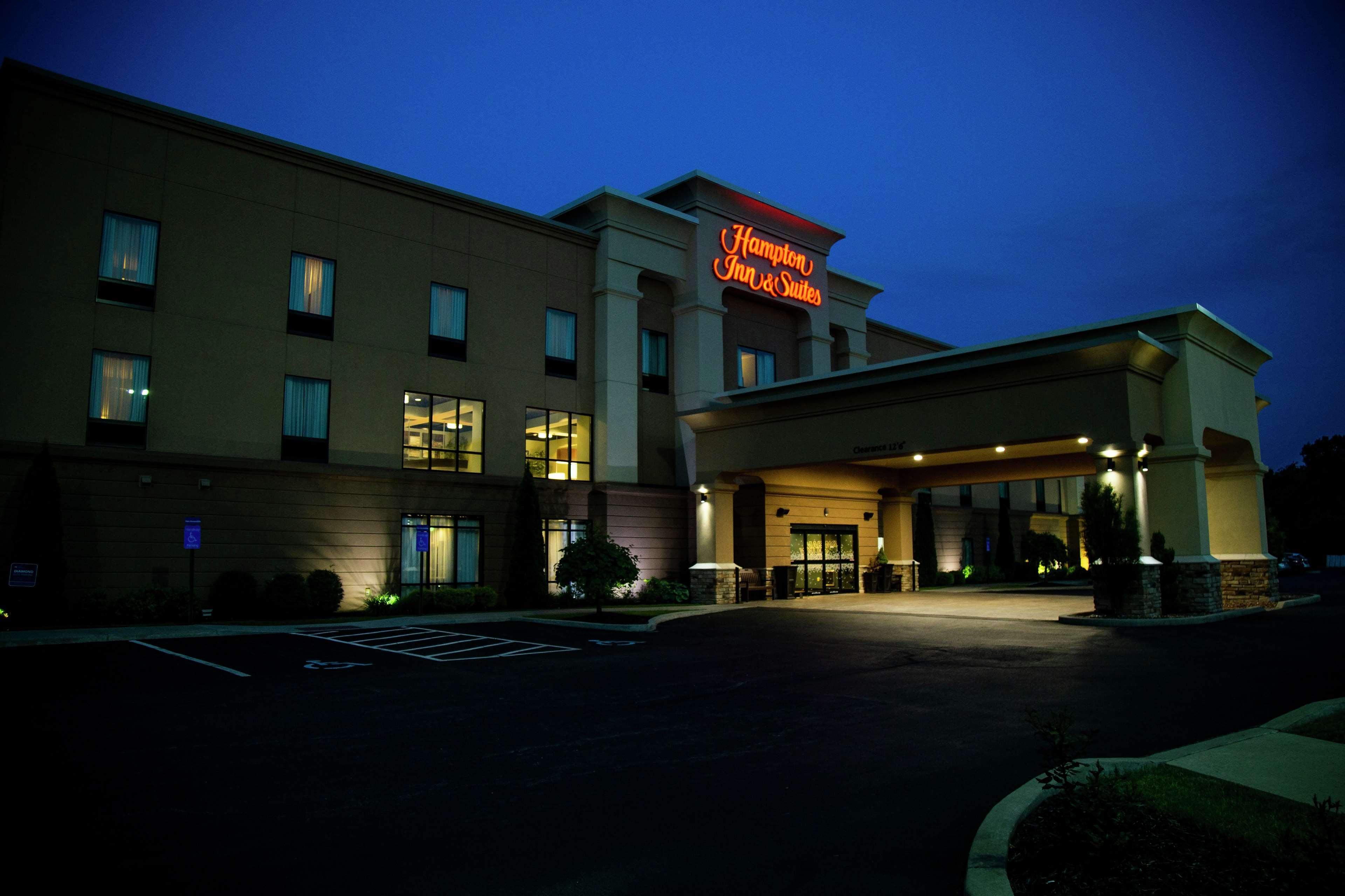 Hampton Inn & Suites Sharon West Middlesex Exterior foto