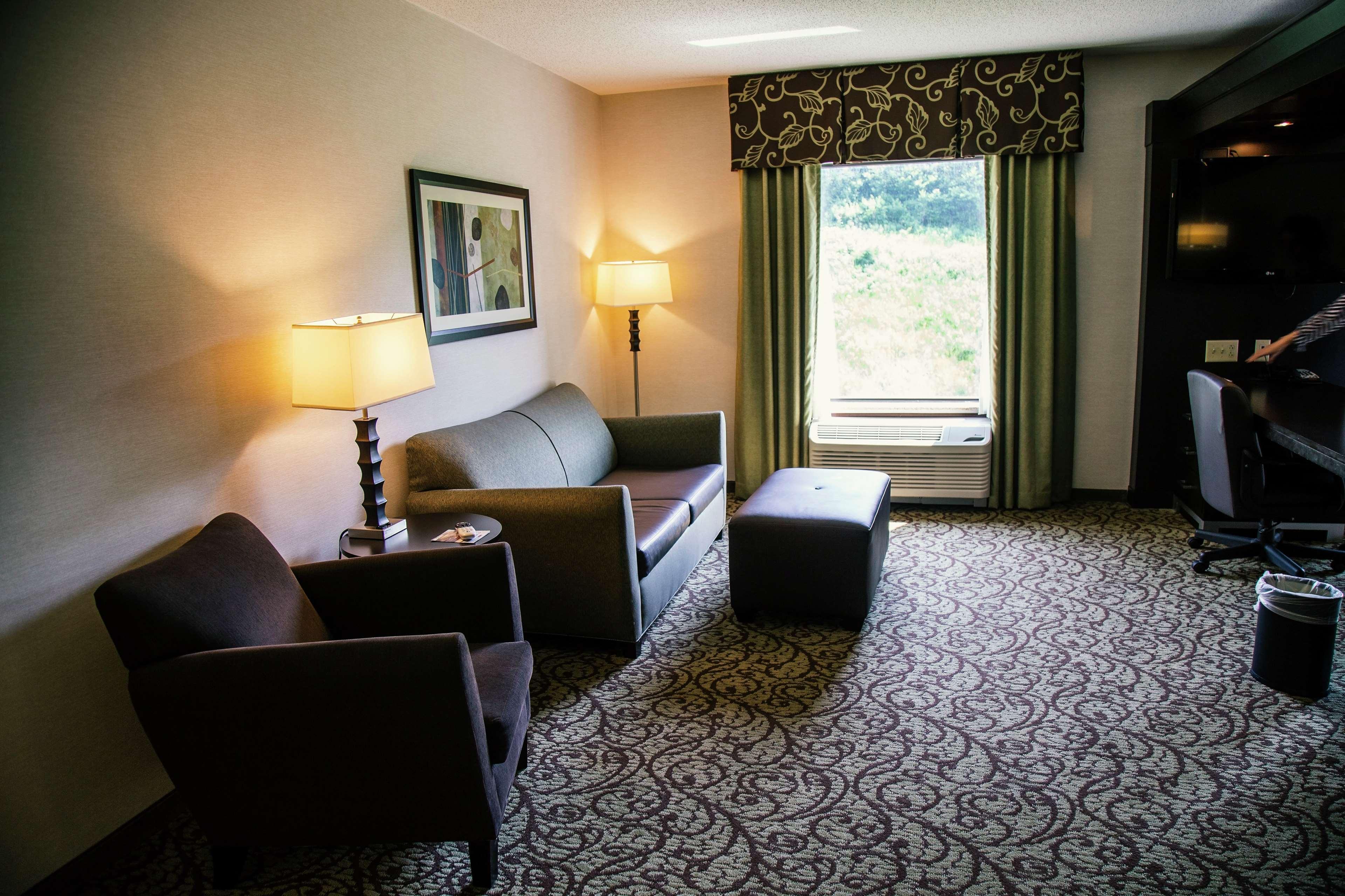 Hampton Inn & Suites Sharon West Middlesex Exterior foto